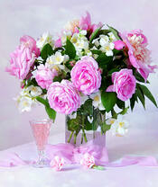 Без бренда «Нежный букетик с розами и настойка» в Тамбове