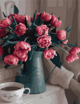 Букет полных тюльпанов и чашка чая