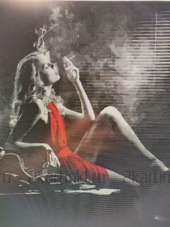 Картина по номерам 40x50 Женщина в красном с сигаретой